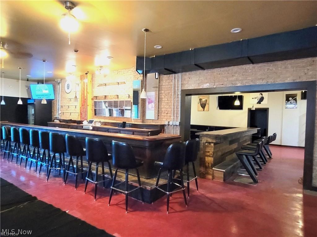 Gallup - Commercial Lease