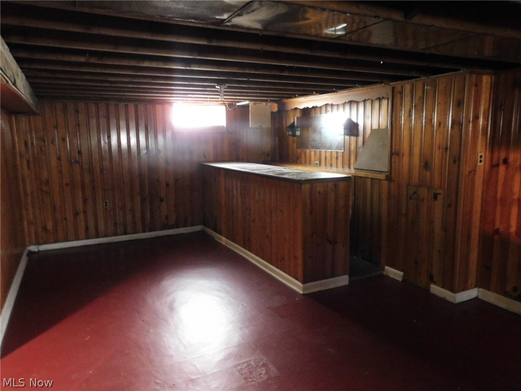 City/Youngstown - Residential Lease