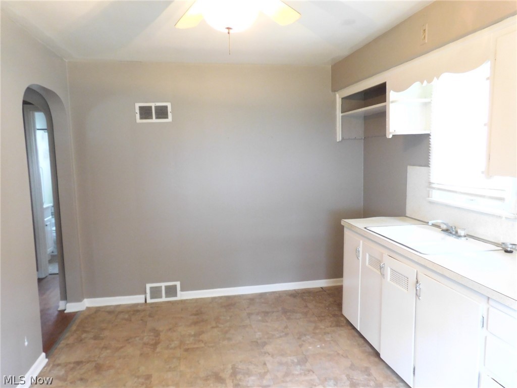 City/Youngstown - Residential Lease