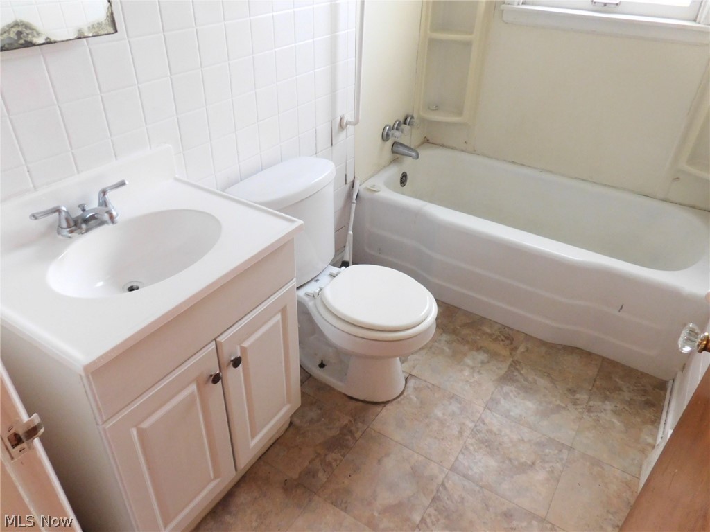 City/Youngstown - Residential Lease