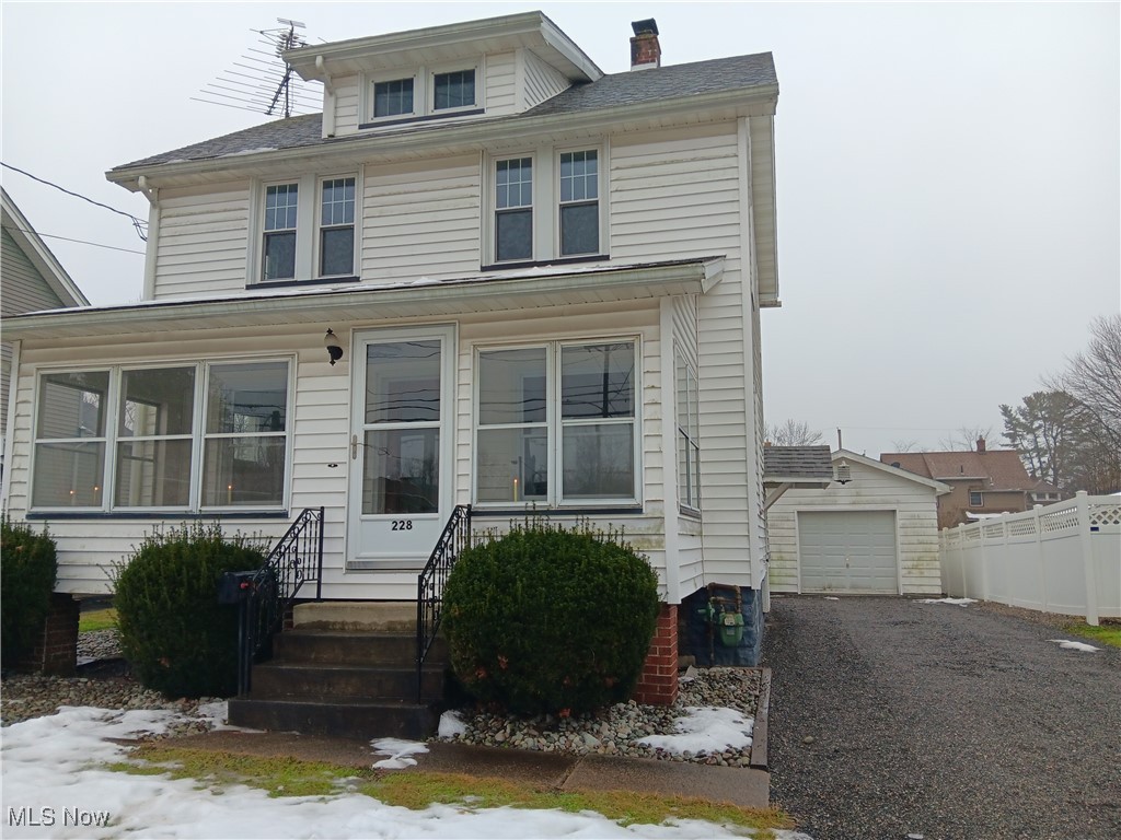 228 Arlington Boulevard, Newton Falls, Ohio image 2