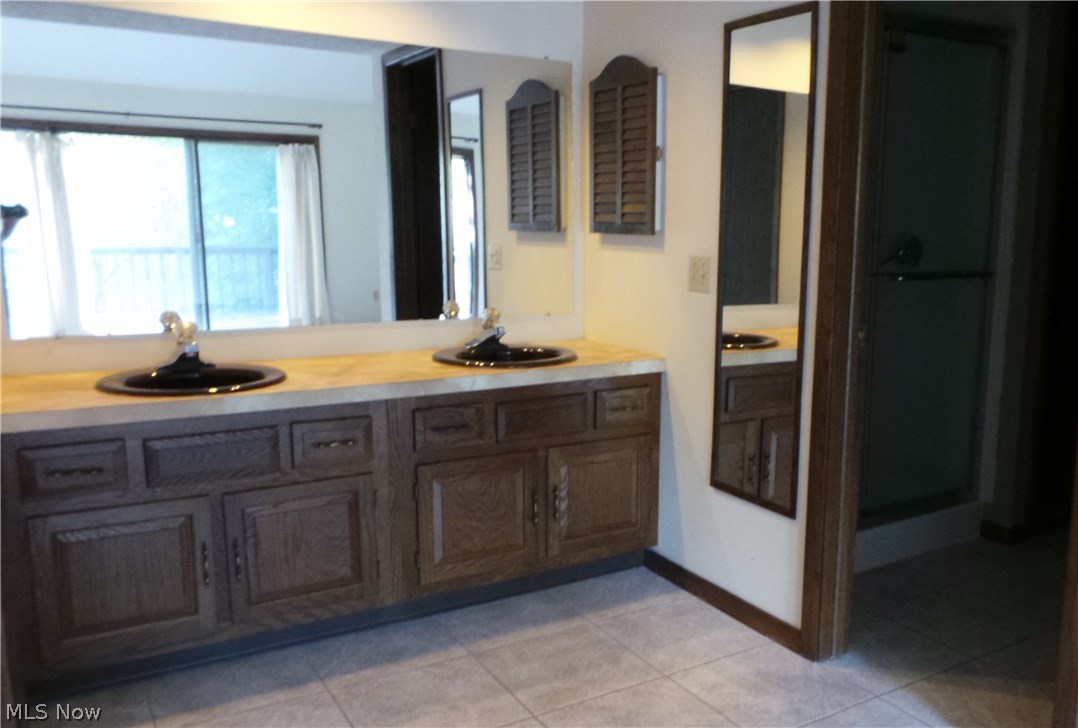 Ledgewood Condo - Residential