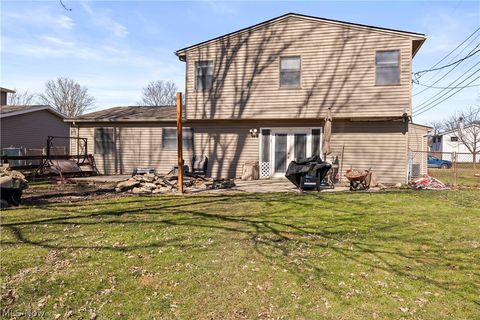 Tiny photo for 27261 Nantucket Drive, North Olmsted, OH 44070 (MLS # 5188866)
