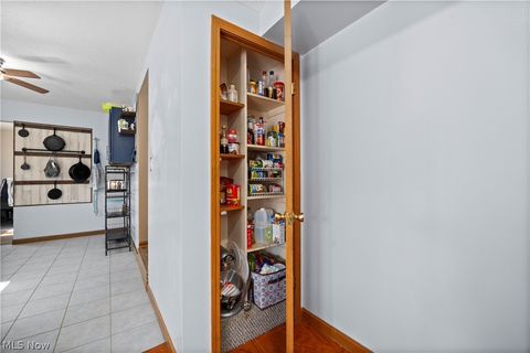 Tiny photo for 27261 Nantucket Drive, North Olmsted, OH 44070 (MLS # 5188866)