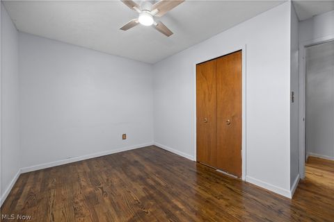 Tiny photo for 27261 Nantucket Drive, North Olmsted, OH 44070 (MLS # 5188866)