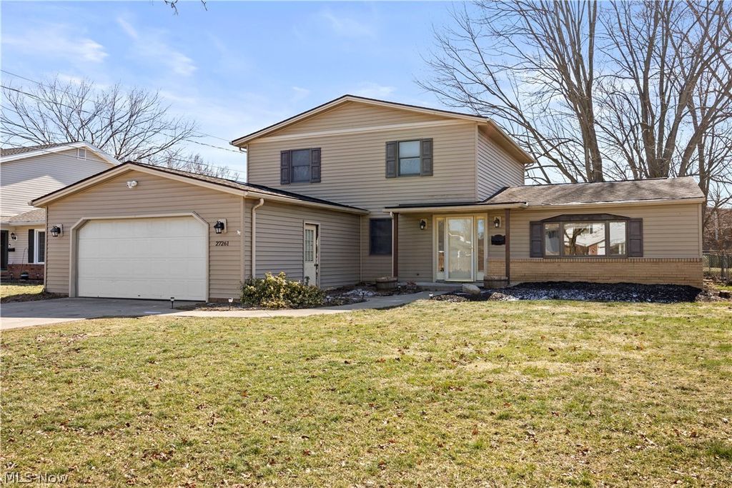 Photo of 27261 Nantucket Drive, North Olmsted, OH 44070 (MLS # 5188866)