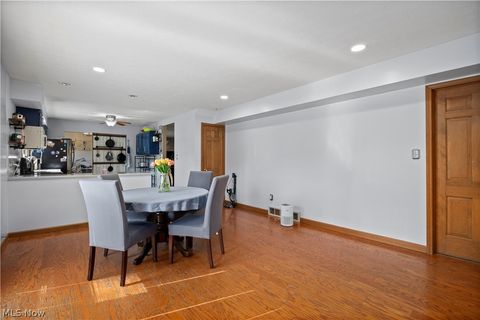 Tiny photo for 27261 Nantucket Drive, North Olmsted, OH 44070 (MLS # 5188866)