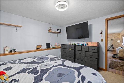 Tiny photo for 27261 Nantucket Drive, North Olmsted, OH 44070 (MLS # 5188866)