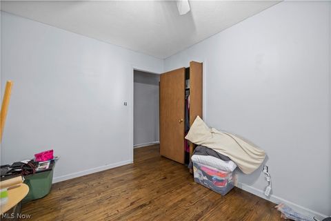 Tiny photo for 27261 Nantucket Drive, North Olmsted, OH 44070 (MLS # 5188866)