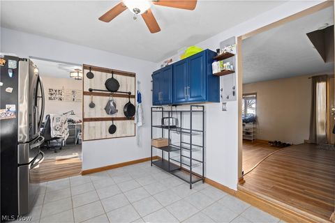 Tiny photo for 27261 Nantucket Drive, North Olmsted, OH 44070 (MLS # 5188866)