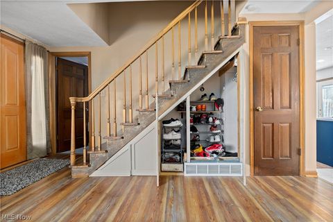 Tiny photo for 27261 Nantucket Drive, North Olmsted, OH 44070 (MLS # 5188866)