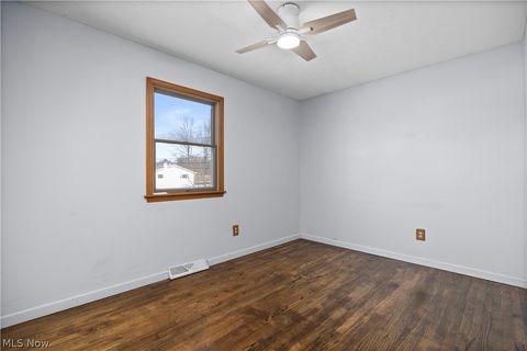 Tiny photo for 27261 Nantucket Drive, North Olmsted, OH 44070 (MLS # 5188866)