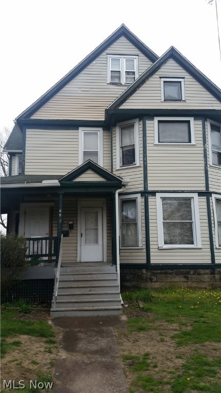 This Akron property is settled on a corner lot and is equipped with two brand new furnaces. The second story unit is rented at below market value due to a loyal long term tenant. This property is close to public transit. The first floor has been left vacant for showings and has a tenant currently ready to move in.