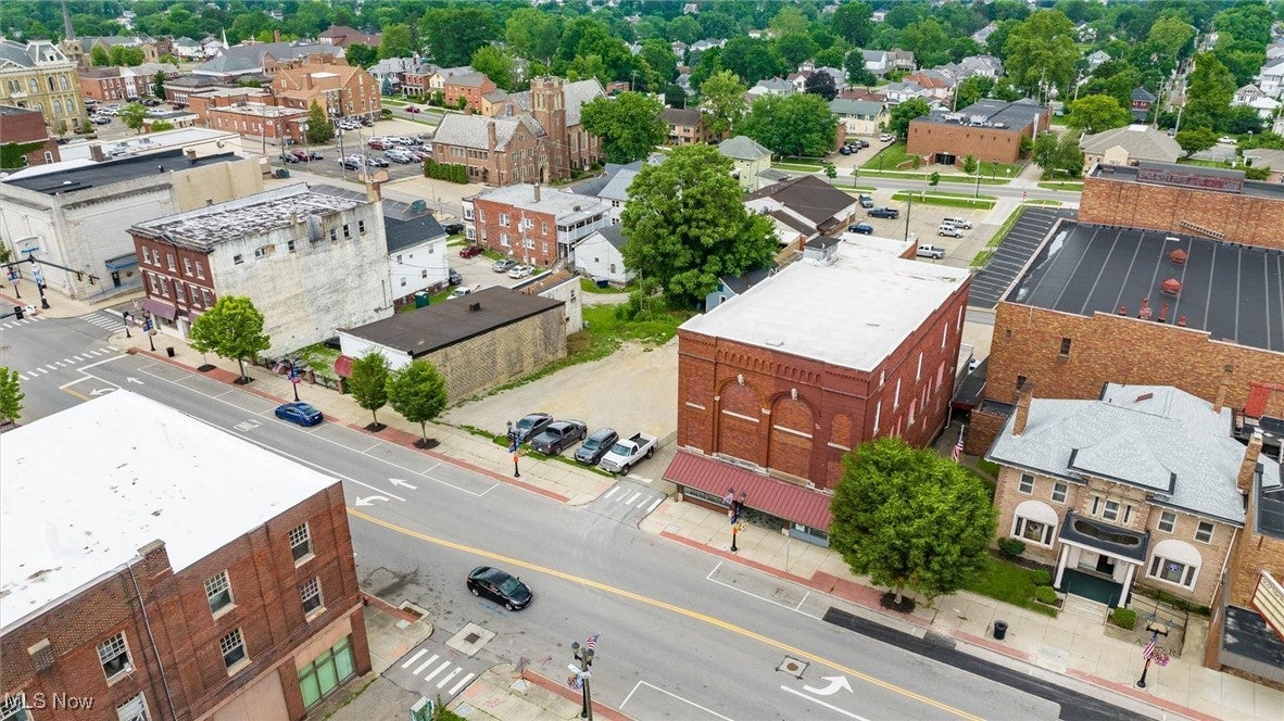 927 Wheeling Avenue