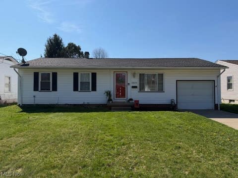 Homes For Sale - 2619 Center Avenue<br/> Stark County, Alliance, OH 44601