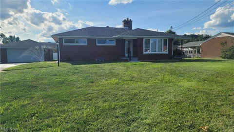 Photo of 817 Morgan Avenue AVE, Belpre, OH 45714 (MLS # 5243308)