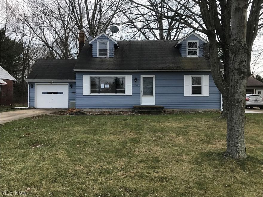Cozy Cape Cod with eat-in kitchen, updated bathroom living romm and two bedrooms on the first floor. Central air. Vinyl privacy fence surrounds the back yard. Go to HUDhomestore website for information on LBP, radon & mold notices, disclosures. FHA 203 K Financing.