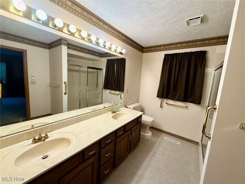 305 Flintwood Drive, Marietta, Ohio image 22