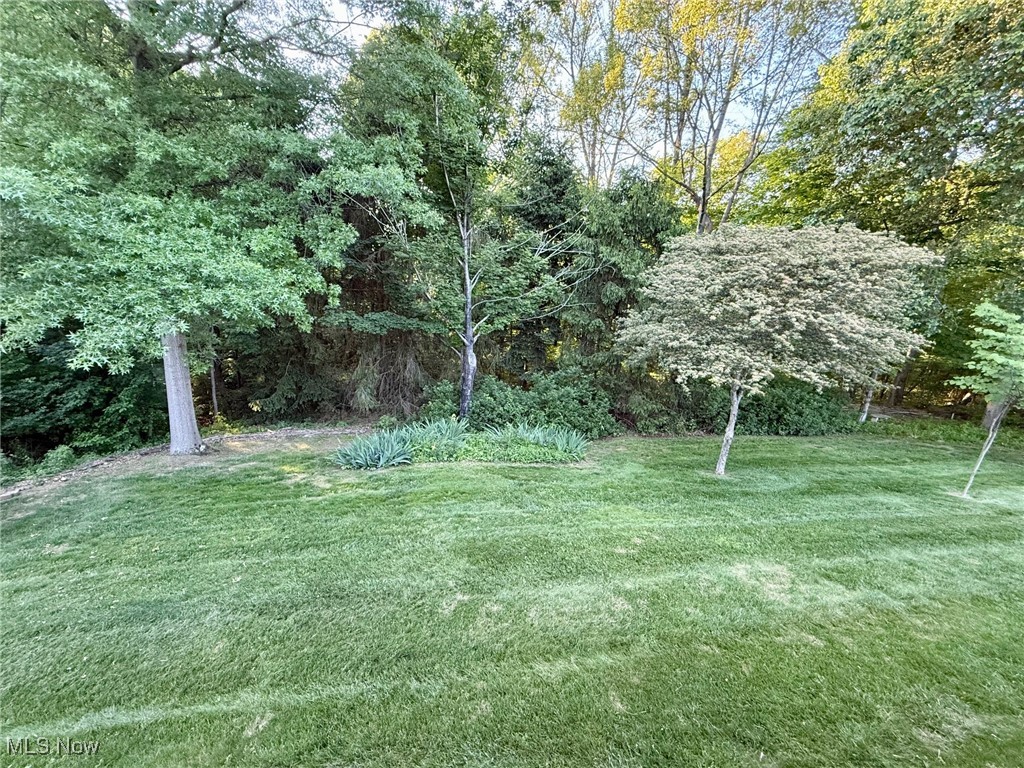 305 Flintwood Drive, Marietta, Ohio image 32