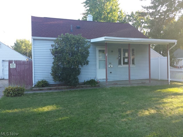 Charming ranch-style home in a nice part of Barberton, close to rivers, bike paths, parks, shopping, restaurants and more! Home has an open and bright living space, a family room, big back patio, and more! Come see the potential today!