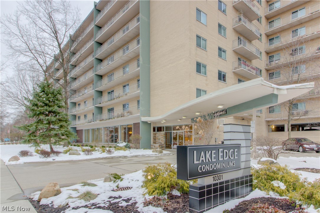Lake Edge Condos - Residential