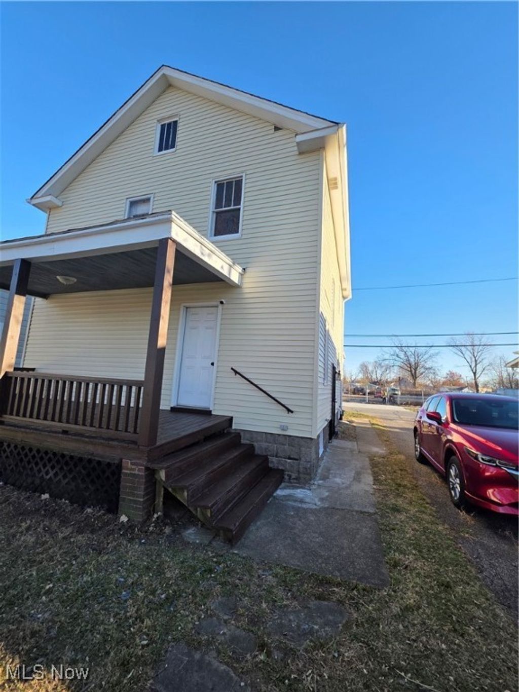 Photo of 811 F Street, Lorain, OH 44052 (MLS # 5174707)