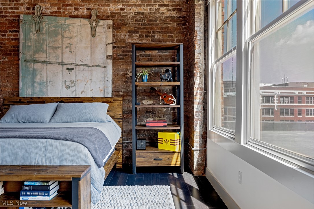 Erie Bldg Lofts Condo - Residential