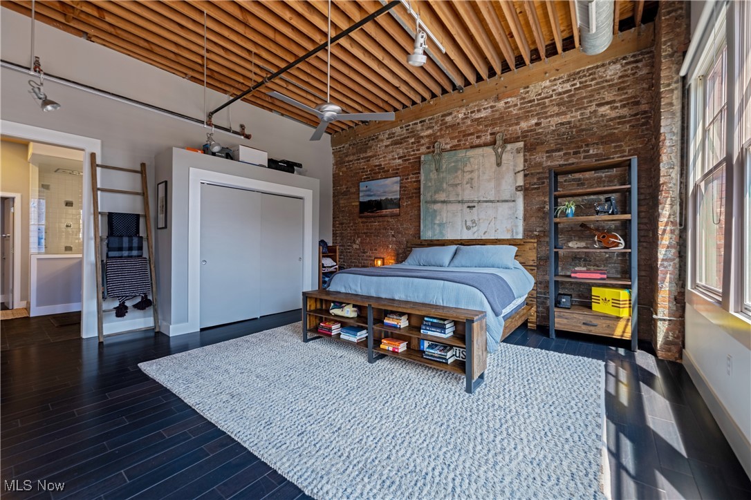 Erie Bldg Lofts Condo - Residential