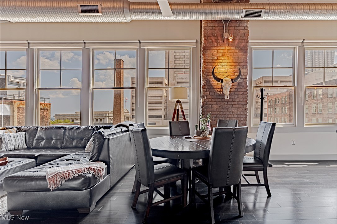 Erie Bldg Lofts Condo - Residential