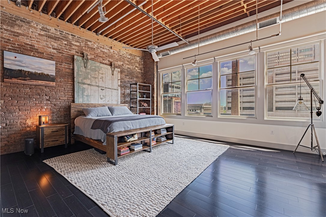 Erie Bldg Lofts Condo - Residential