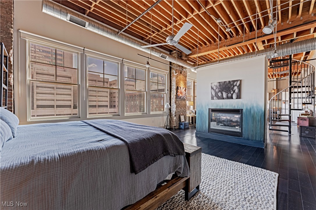 Erie Bldg Lofts Condo - Residential