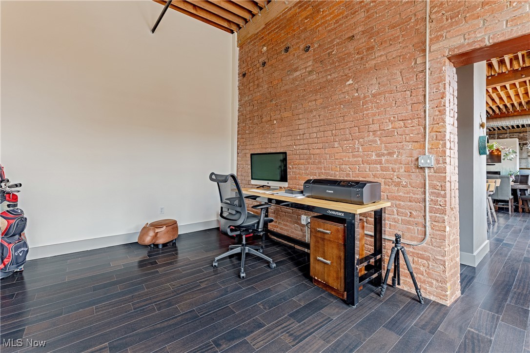 Erie Bldg Lofts Condo - Residential