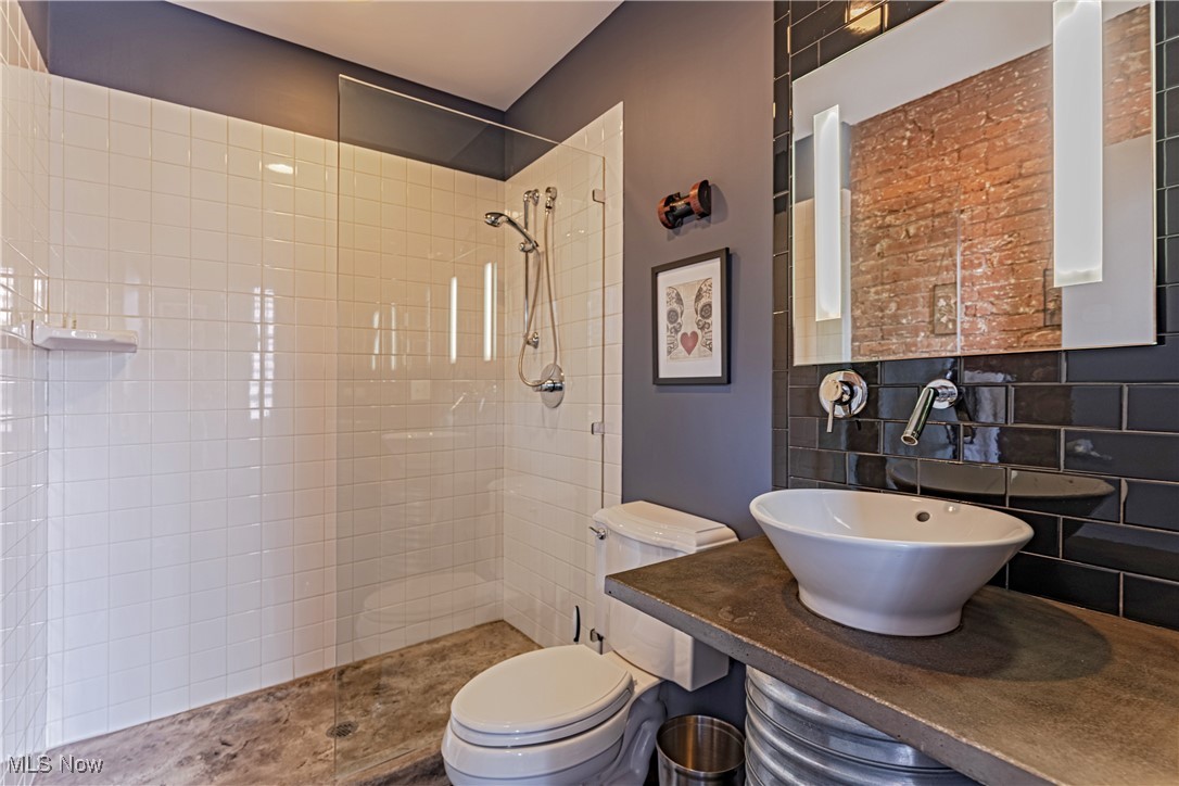 Erie Bldg Lofts Condo - Residential