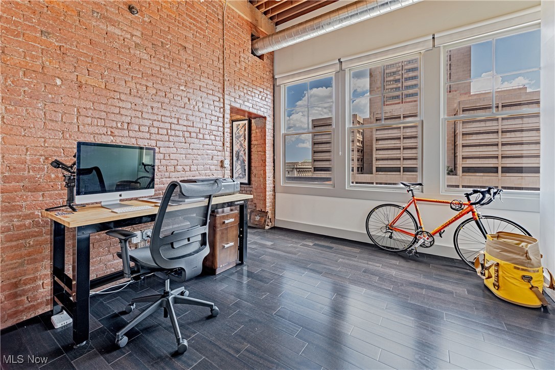 Erie Bldg Lofts Condo - Residential