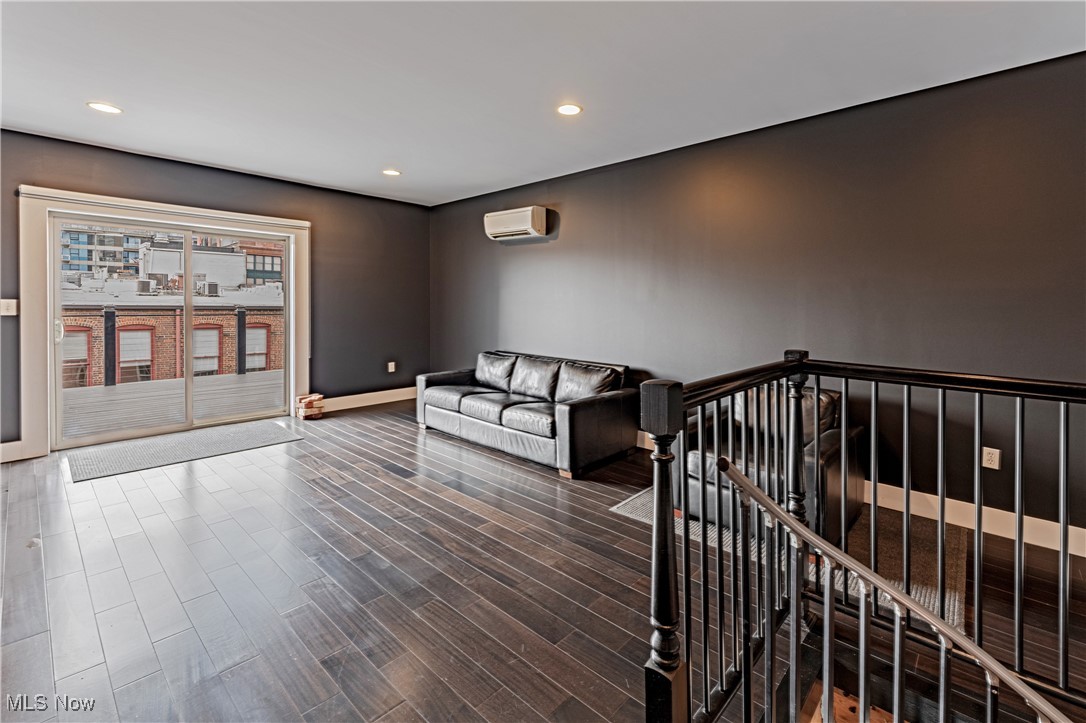 Erie Bldg Lofts Condo - Residential