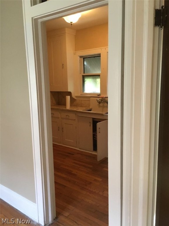 Bures - Commercial Sale