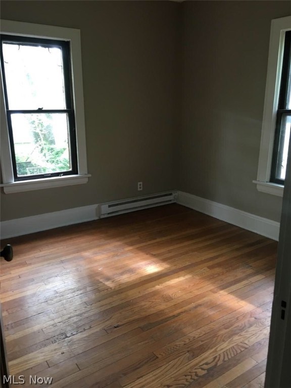 Bures - Commercial Sale