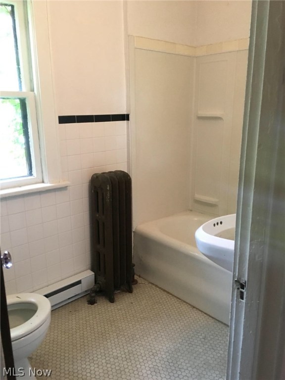 Bures - Commercial Sale