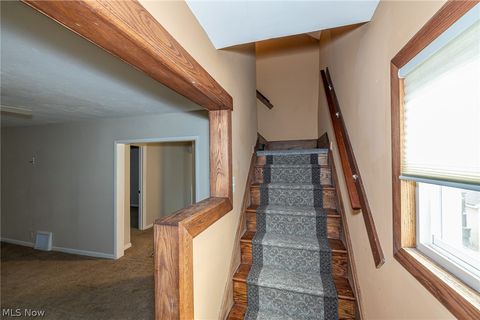 Tiny photo for 1845 Seattle Street, Cuyahoga Falls, OH 44221 (MLS # 5187747)