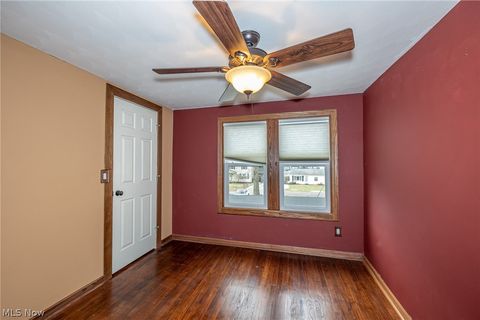 Tiny photo for 1845 Seattle Street, Cuyahoga Falls, OH 44221 (MLS # 5187747)