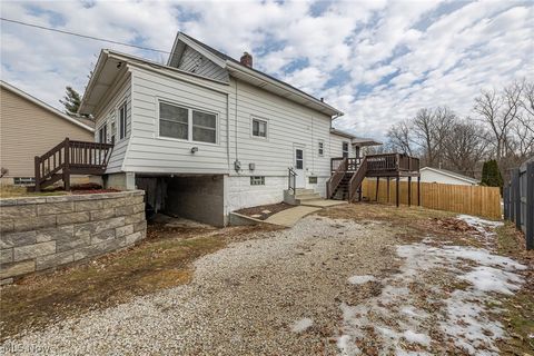 Tiny photo for 1845 Seattle Street, Cuyahoga Falls, OH 44221 (MLS # 5187747)