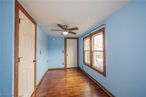 Tiny photo for 1845 Seattle Street, Cuyahoga Falls, OH 44221 (MLS # 5187747)