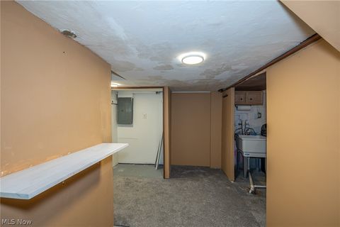 Tiny photo for 1845 Seattle Street, Cuyahoga Falls, OH 44221 (MLS # 5187747)