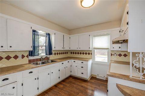 Tiny photo for 1845 Seattle Street, Cuyahoga Falls, OH 44221 (MLS # 5187747)