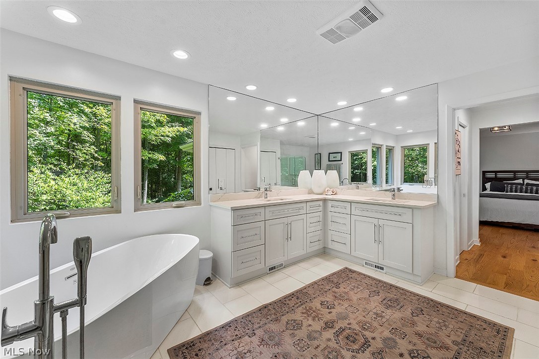 Riverwood Lane - Residential