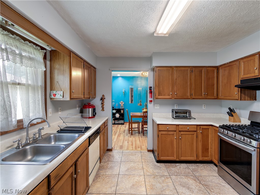 Country Club Estates - Residential