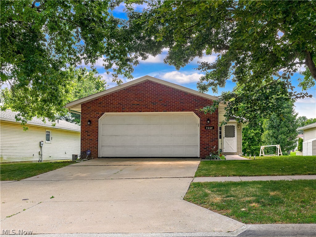 Country Club Estates - Residential