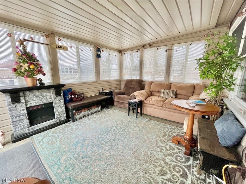 Village/Briarwood Beach - Residential