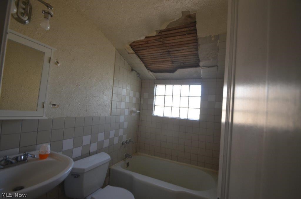 Mayfield/Belvoir Blvd 02 - Residential