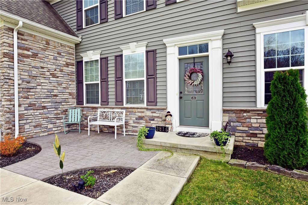 Photo of 3816 Crimson Harvest Lane, Medina, OH 44256 (MLS # 5176105)